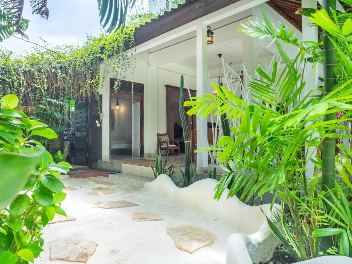 Villa Enjoy - Seminyak Center Exterior foto